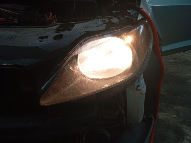 Recambio de faro izquierdo para seat ibiza iv (6j5, 6p1) 1.9 tdi referencia OEM IAM   