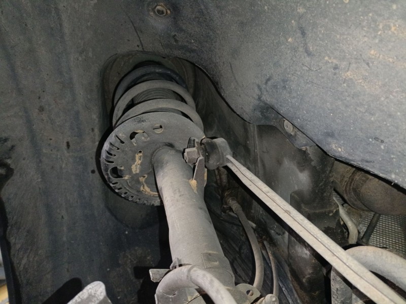 Recambio de amortiguador delantero derecho para seat ibiza iv (6j5, 6p1) 1.6 tdi referencia OEM IAM   