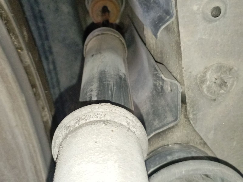 Recambio de amortiguador trasero izquierdo para seat ibiza iv (6j5, 6p1) 1.9 tdi referencia OEM IAM   