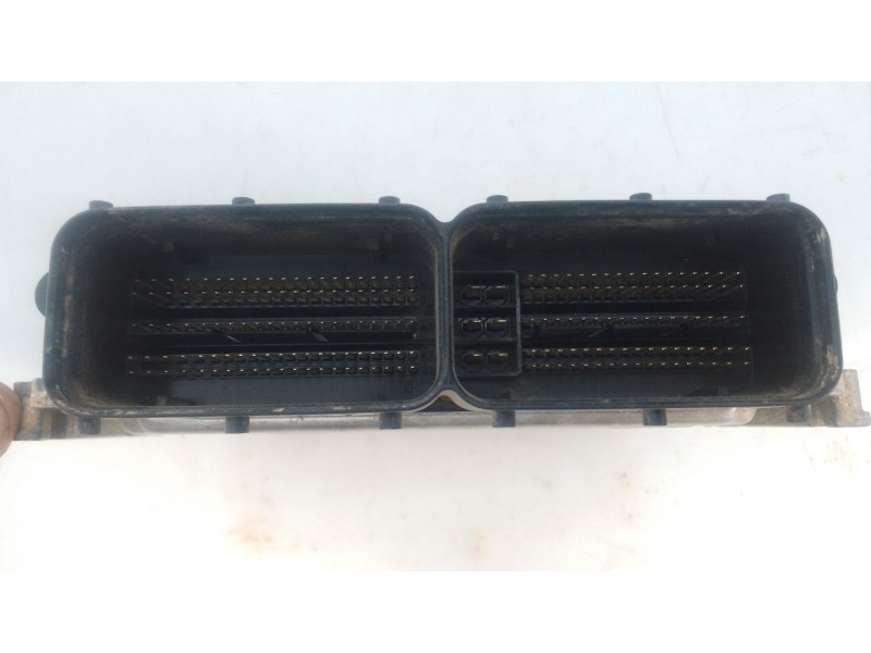 Recambio de centralita motor uce para kia carens iv 1.7 crdi referencia OEM IAM 391712A545 0281033603 