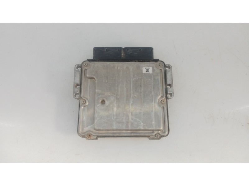 Recambio de centralita motor uce para kia carens iv 1.7 crdi referencia OEM IAM 391712A545 0281033603 