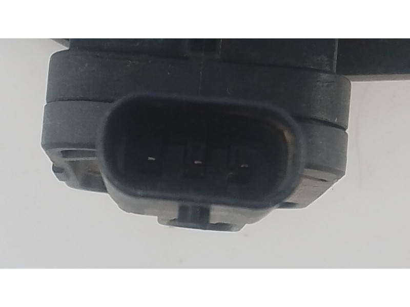 Recambio de caudalimetro para seat leon (kl1, klg) 2.0 tdi referencia OEM IAM 05L906461B A2C10259200 