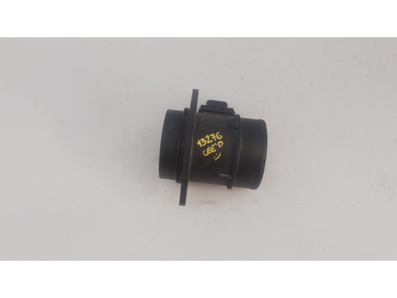 Recambio de caudalimetro para kia cee´d (jd) 1.4 crdi 90 referencia OEM IAM 9021050002 281642A500 