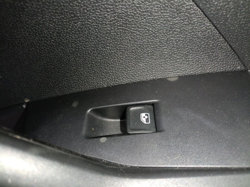 Recambio de mando elevalunas trasero derecho para volkswagen t-cross (c11, d31) 1.0 tsi referencia OEM IAM   