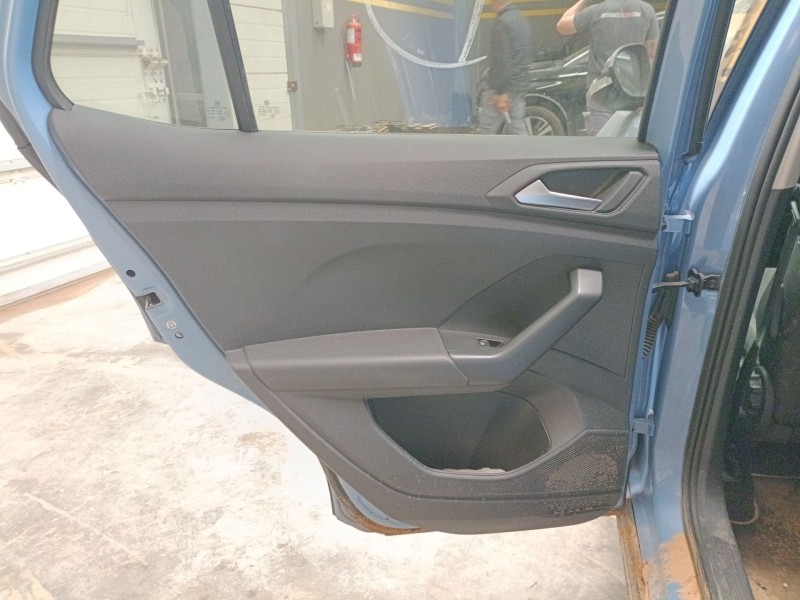 Recambio de guarnecido puerta trasera izquierda para volkswagen t-cross (c11, d31) 1.0 tsi referencia OEM IAM   