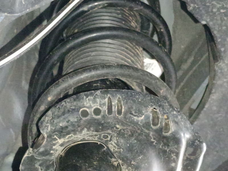 Recambio de amortiguador delantero derecho para volkswagen t-cross (c11, d31) 1.0 tsi referencia OEM IAM   