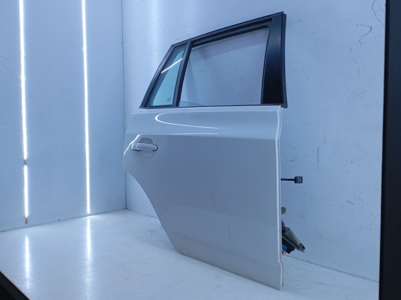 Recambio de puerta trasera derecha para bmw x3 (e83) 2.0d referencia OEM IAM   