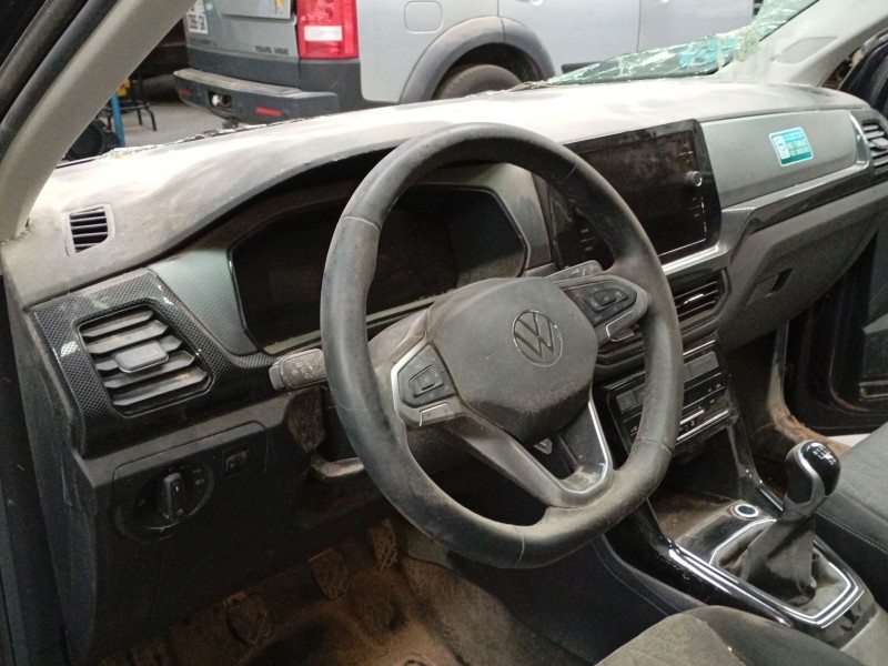 volkswagen t-cross (c11, d31) del año 2024