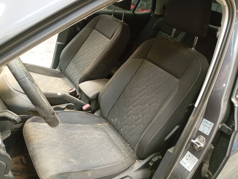 volkswagen t-cross (c11, d31) del año 2024