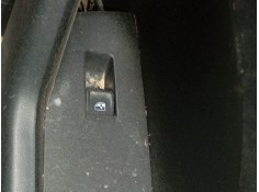 MANDO ELEVALUNAS DELANTERO DERECHO 