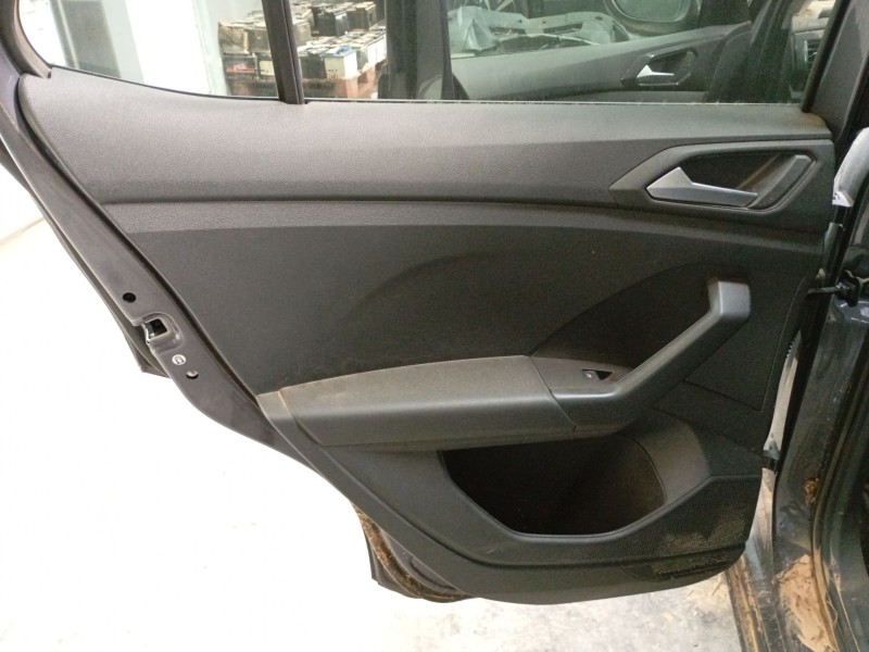 Recambio de guarnecido puerta trasera izquierda para volkswagen t-cross (c11, d31) 1.0 tsi referencia OEM IAM   