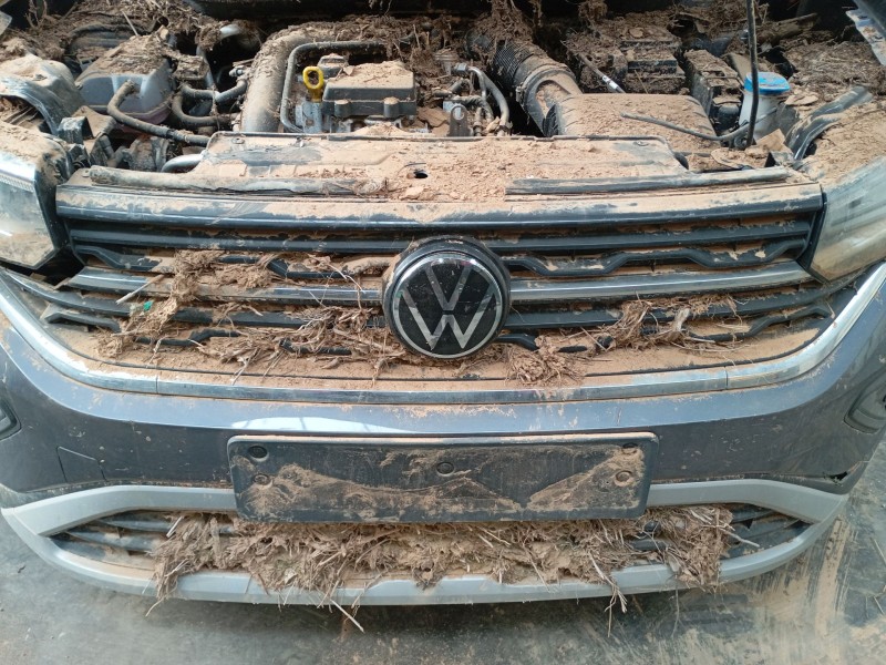Recambio de rejilla delantera para volkswagen t-cross (c11, d31) 1.0 tsi referencia OEM IAM   