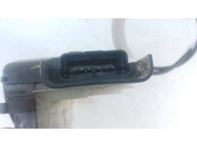 Recambio de cerradura puerta delantera izquierda para citroën c3 iii (sx) 1.2 puretech 82 referencia OEM IAM   