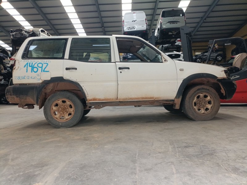 nissan terrano ii (r20) del año 2001