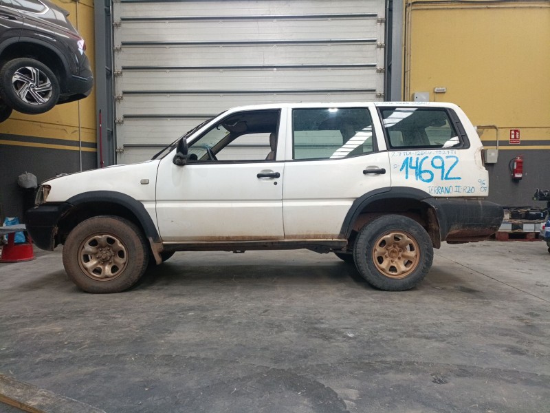 nissan terrano ii (r20) del año 2001