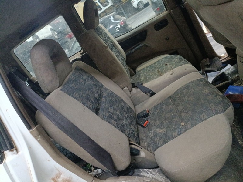 nissan terrano ii (r20) del año 2001