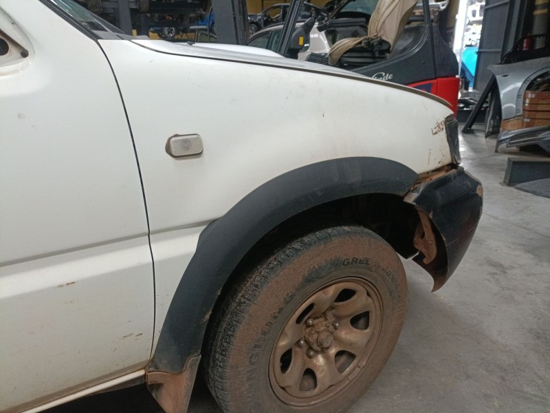 Recambio de aleta delantera derecha para nissan terrano ii (r20) 2.7 tdi 4wd referencia OEM IAM   