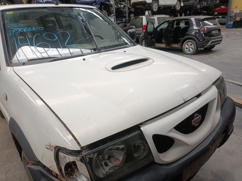 Recambio de capot para nissan terrano ii (r20) 2.7 tdi 4wd referencia OEM IAM   