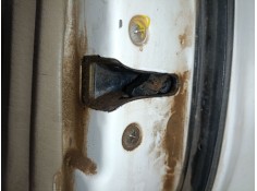 Recambio de cerradura puerta delantera derecha para nissan terrano ii (r20) 2.7 tdi 4wd referencia OEM IAM   