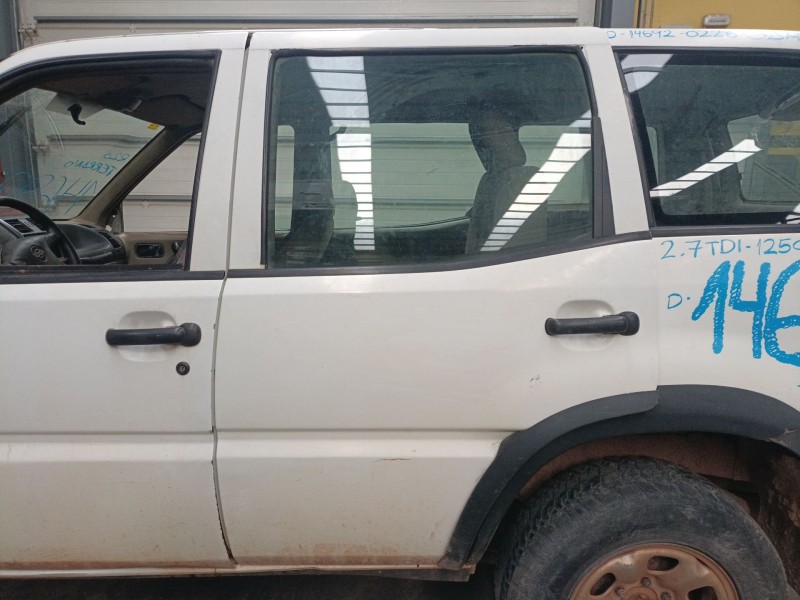 Recambio de puerta trasera izquierda para nissan terrano ii (r20) 2.7 tdi 4wd referencia OEM IAM   