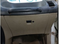 Recambio de guantera para nissan terrano ii (r20) 2.7 tdi 4wd referencia OEM IAM   