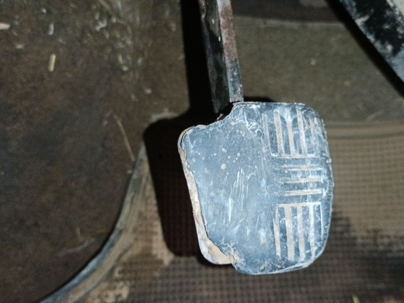 Recambio de pedal embrague para nissan terrano ii (r20) 2.7 tdi 4wd referencia OEM IAM   