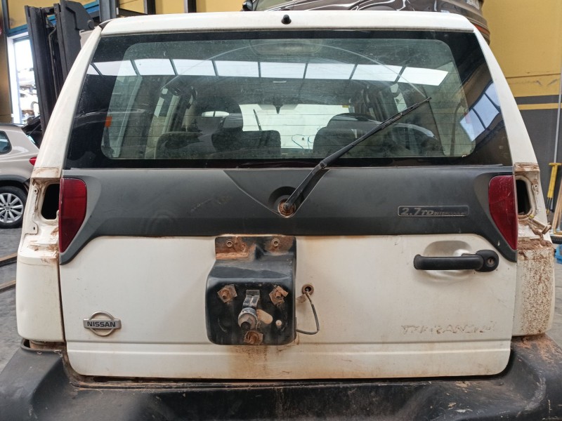 Recambio de porton trasero para nissan terrano ii (r20) 2.7 tdi 4wd referencia OEM IAM   