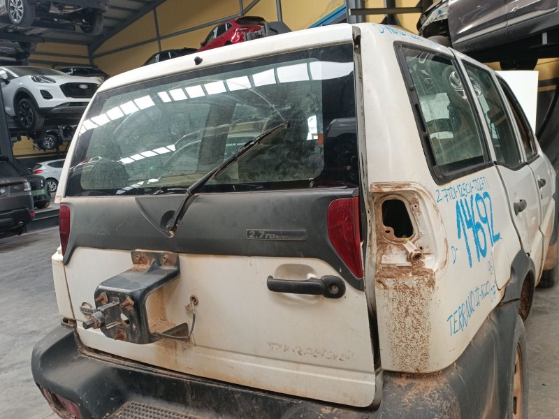 Recambio de porton trasero para nissan terrano ii (r20) 2.7 tdi 4wd referencia OEM IAM   
