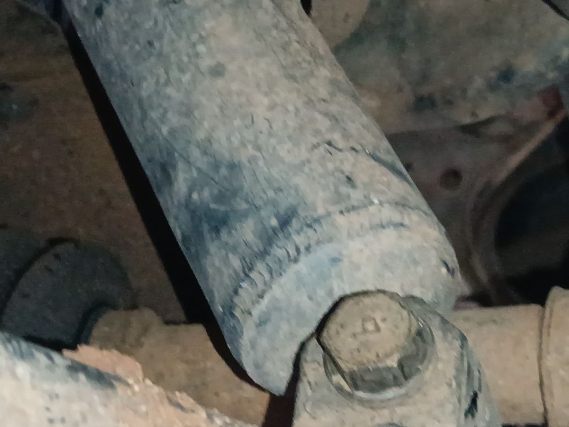 Recambio de amortiguador delantero derecho para nissan terrano ii (r20) 2.7 tdi 4wd referencia OEM IAM   