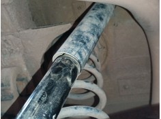 Recambio de amortiguador trasero izquierdo para nissan terrano ii (r20) 2.7 tdi 4wd referencia OEM IAM   