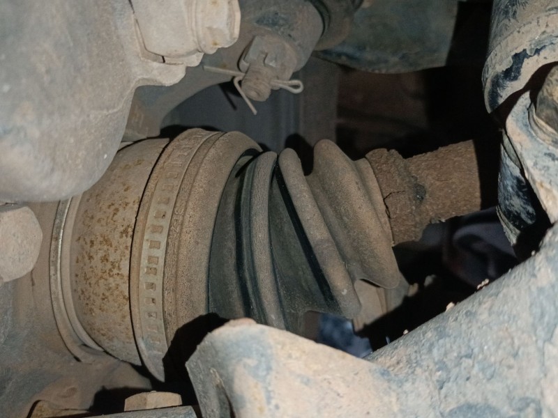 Recambio de transmision delantera izquierda para nissan terrano ii (r20) 2.7 tdi 4wd referencia OEM IAM   