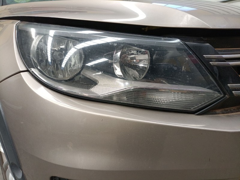 Recambio de faro derecho para volkswagen tiguan (5n_) 2.0 tdi referencia OEM IAM   