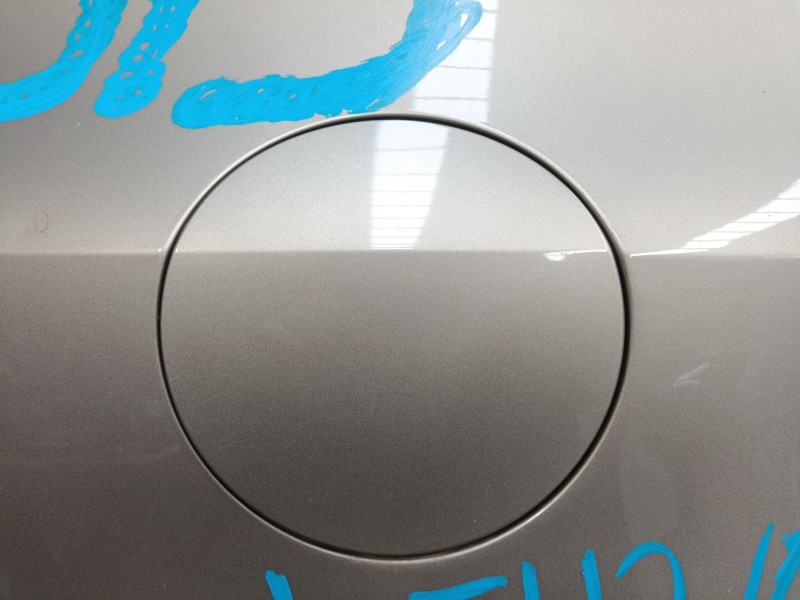 Recambio de tapa exterior combustible para volkswagen tiguan (5n_) 2.0 tdi referencia OEM IAM   