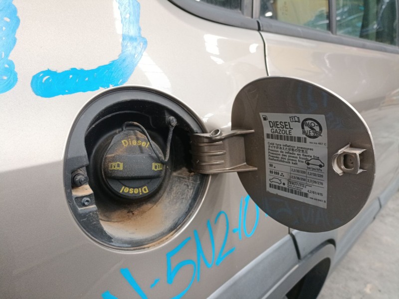 Recambio de tapa exterior combustible para volkswagen tiguan (5n_) 2.0 tdi referencia OEM IAM   