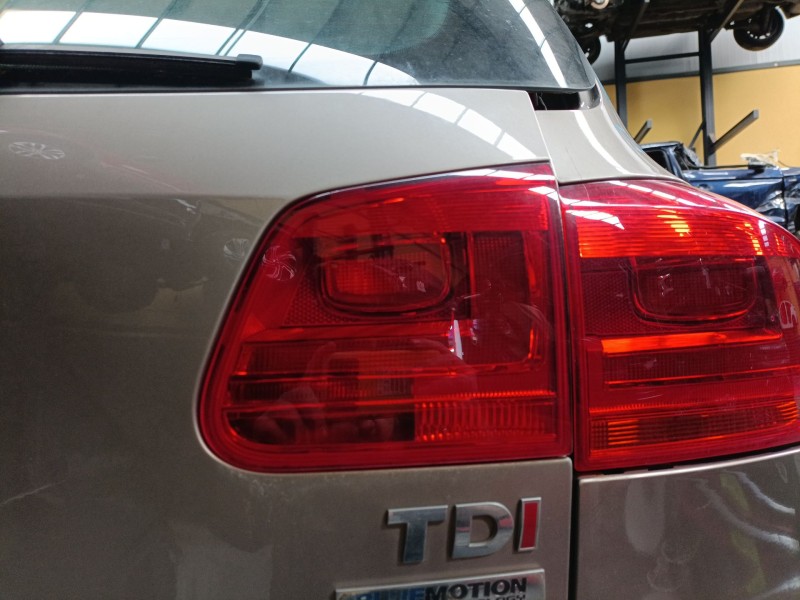Recambio de piloto trasero derecho porton para volkswagen tiguan (5n_) 2.0 tdi referencia OEM IAM   