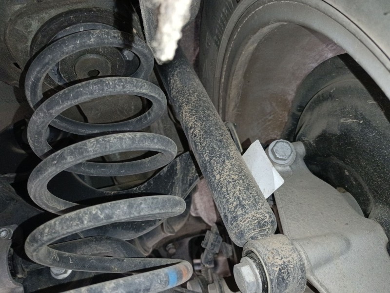 Recambio de amortiguador trasero derecho para volkswagen tiguan (5n_) 2.0 tdi referencia OEM IAM   