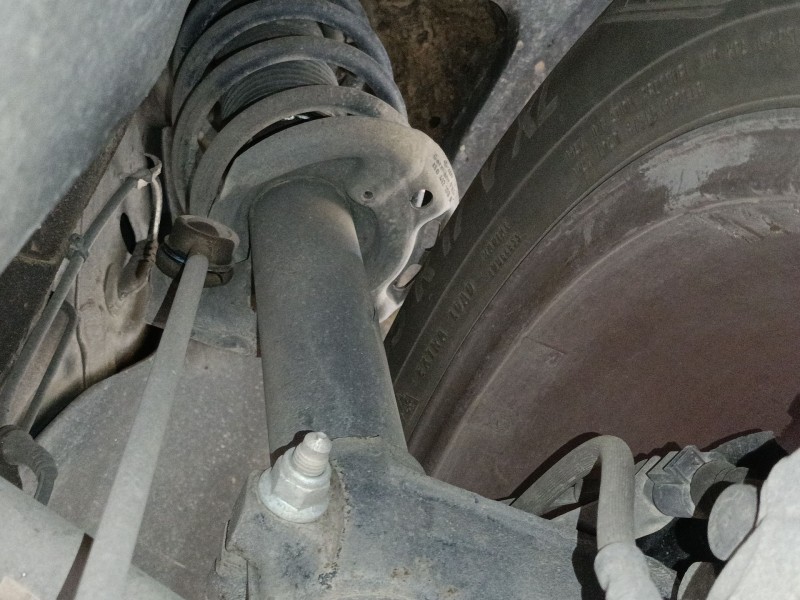 Recambio de amortiguador delantero izquierdo para volkswagen tiguan (5n_) 2.0 tdi referencia OEM IAM   