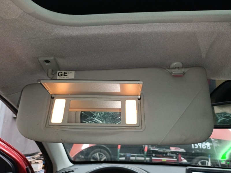 Recambio de parasol izquierdo para nissan qashqai i (j10, nj10) 2.0 dci a las 4 ruedas referencia OEM IAM   