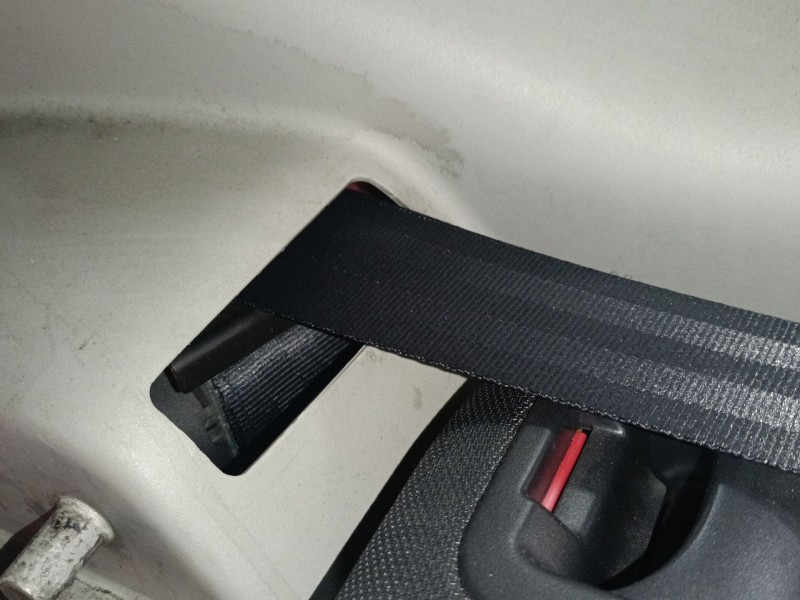 Recambio de cinturon seguridad trasero izquierdo para nissan qashqai i (j10, nj10) 2.0 dci a las 4 ruedas referencia OEM IAM   