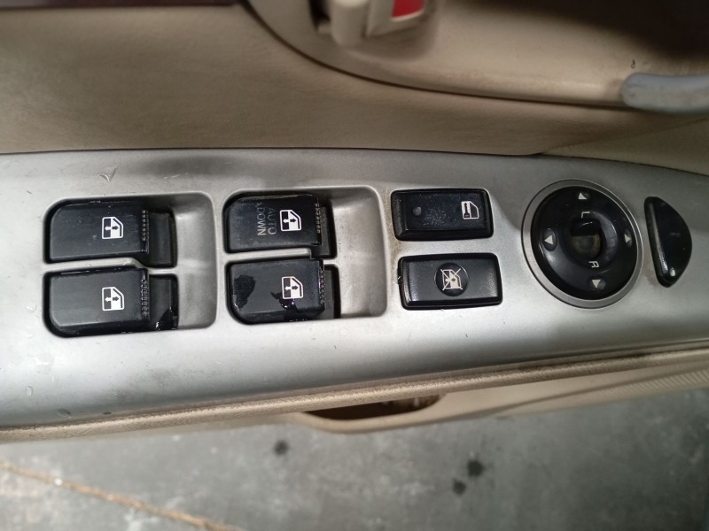 Recambio de mando elevalunas delantero izquierdo para hyundai santa fé ii (cm) 2.2 crdi 4x4 referencia OEM IAM   