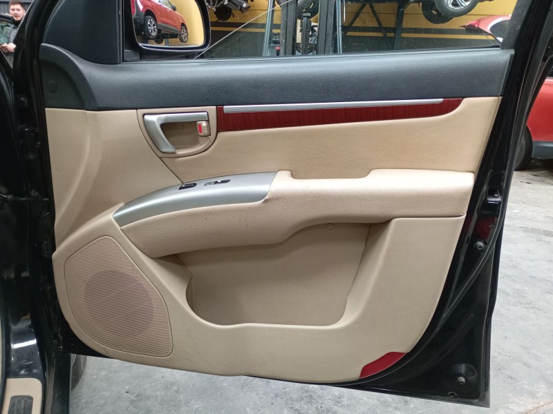 Recambio de guarnecido puerta delantera derecha para hyundai santa fé ii (cm) 2.2 crdi 4x4 referencia OEM IAM   