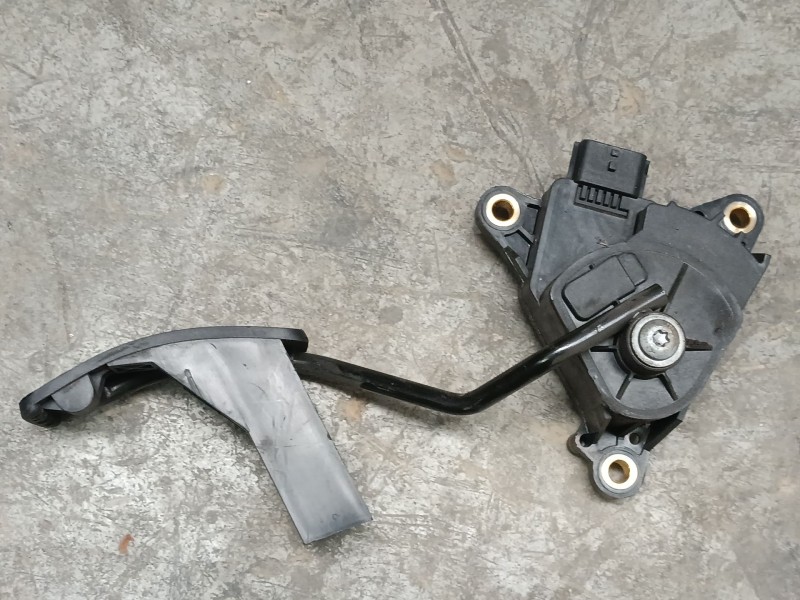 Recambio de pedal acelerador para nissan qashqai i (j10, nj10) 2.0 dci a las 4 ruedas referencia OEM IAM 2457C 10226 