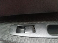 MANDO ELEVALUNAS TRASERO DERECHO 