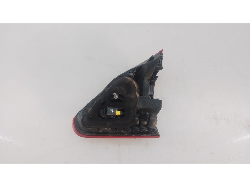 Recambio de piloto trasero izquierdo porton para peugeot 2008 i (cu_) 1.2 thp 110 / puretech 110 referencia OEM IAM   