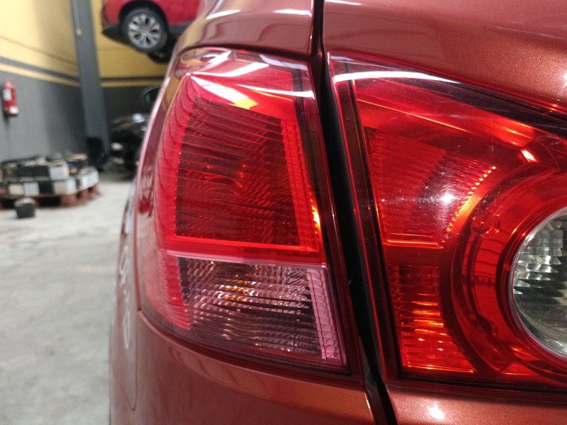 Recambio de piloto trasero izquierdo para nissan qashqai i (j10, nj10) 2.0 dci a las 4 ruedas referencia OEM IAM   