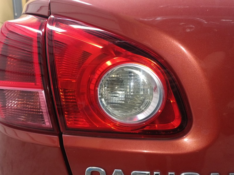 Recambio de piloto trasero izquierdo porton para nissan qashqai i (j10, nj10) 2.0 dci a las 4 ruedas referencia OEM IAM   