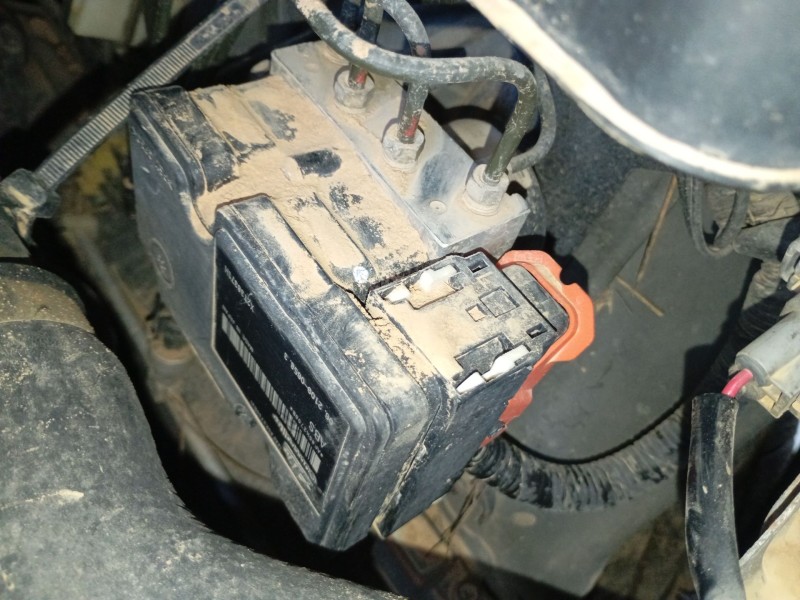 Recambio de abs para suzuki grand vitara ii (jt, te, td) 1.9 ddis a las 4 ruedas (jt419, td44, jb419wd, jb419xd) referencia OEM 