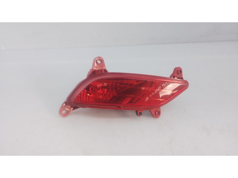 Recambio de piloto trasero izquierdo paragolpes para kia carens iv 1.7 crdi referencia OEM IAM   