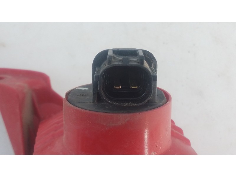 Recambio de piloto trasero derecho de paragolpes para kia carens iv 1.7 crdi referencia OEM IAM   