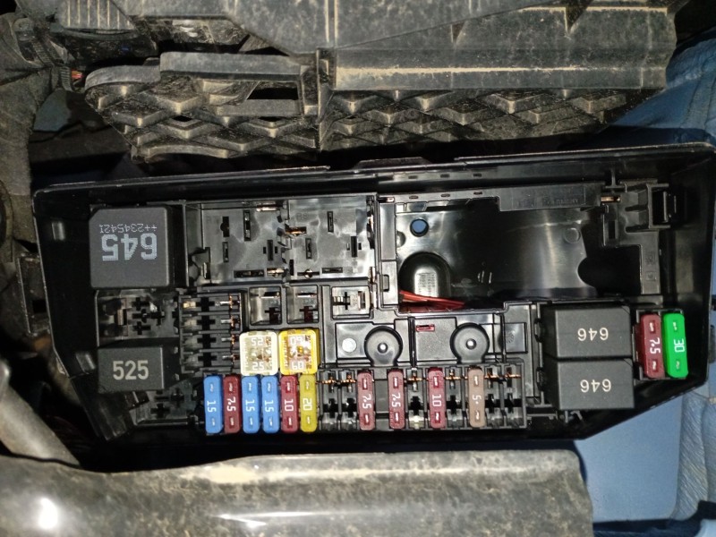 Recambio de caja reles / fusibles para volkswagen t-cross (c11, d31) 1.0 tsi referencia OEM IAM   